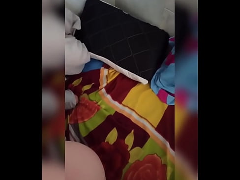 ❤️ منهنجي روم ميٽ گهر ۾ اڪيلي رهي ٿي ڇاڪاڻ ته هن جو مڙس موڪلن تي وڃي ٿو ۽ مان موقعو وٺان ٿو ته هن کي چوسان ۽ هن جي گدا کي کير سان ڀريان. ❤️ معيار جنسي